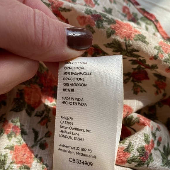 Free People Women’s Meant to Be Blouse Size M Floral Button Down Top Romantic - Picture 8 of 8